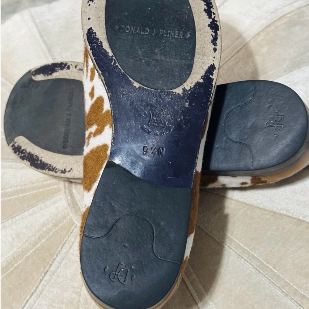 Donald J. Pliner Tan and White Cowhide Loafers with Metal Bit - Picture 6 of 6